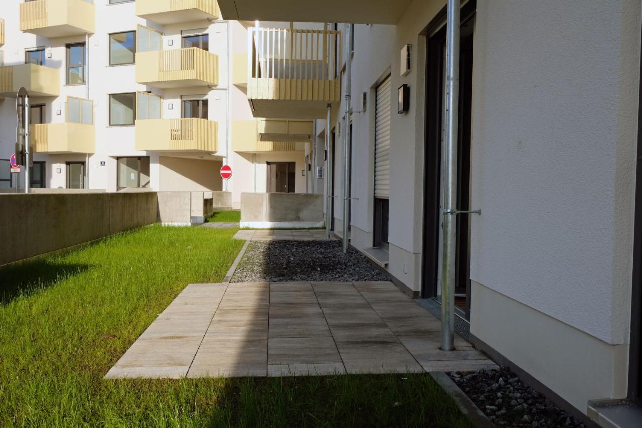 Design Apartment Nr 1 Mit Terrasse Und Parkplatz Straubing Exterior foto